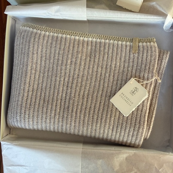 NEW / BRUNELLO CUCINELLI 100% Cashmere Hat & Scarf / Beige & Gold - Picture 3 of 5